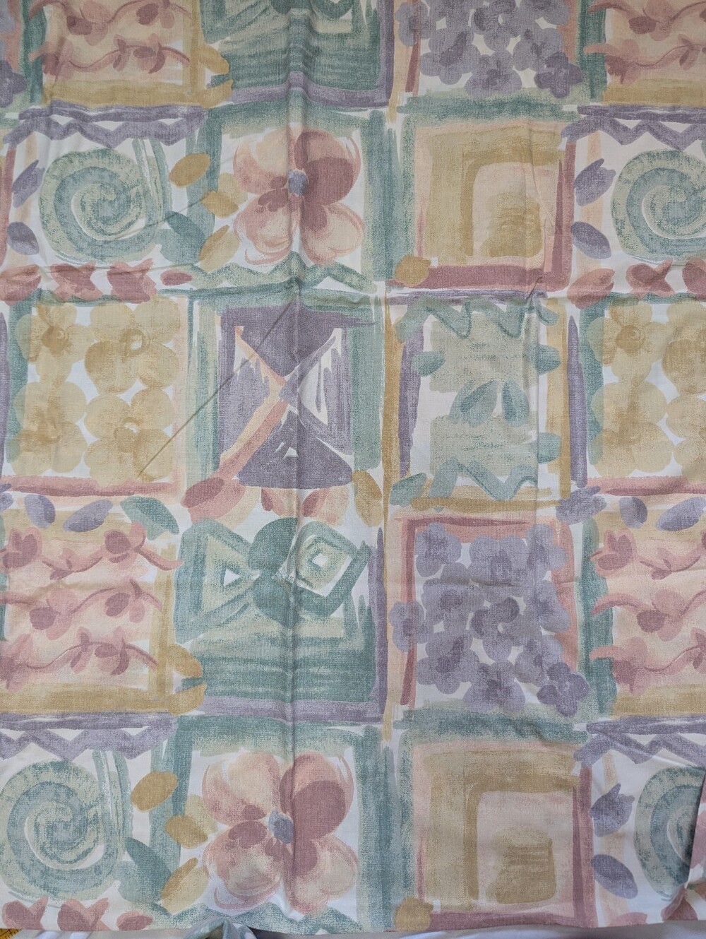 Vintage 90s Geometric Floral Beachy Print 4 Piece Sheet Set Queen Grannycore